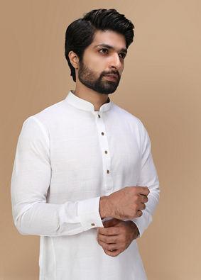 Summer Essential White Kurta image number 5